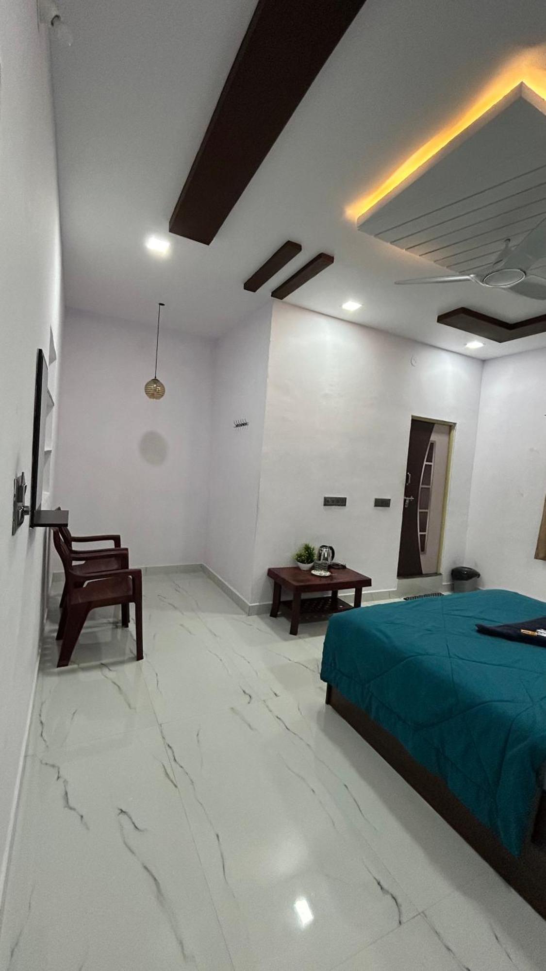 Raj Homestay ฮัมปี ภายนอก รูปภาพ